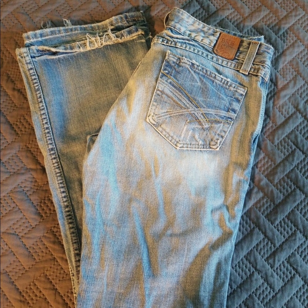 Buckle jeans. 30 x 33 1/2 run small like a 29. If interested I will measure.